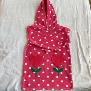 Mini Boden Towel outfit.